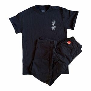 Empyre Ace Of Fades Black T-Shirt and Empyre Loose Fit Black Cargo Skate Pants